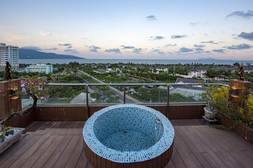 Sea Flower Hotel Дананг Екстериор снимка