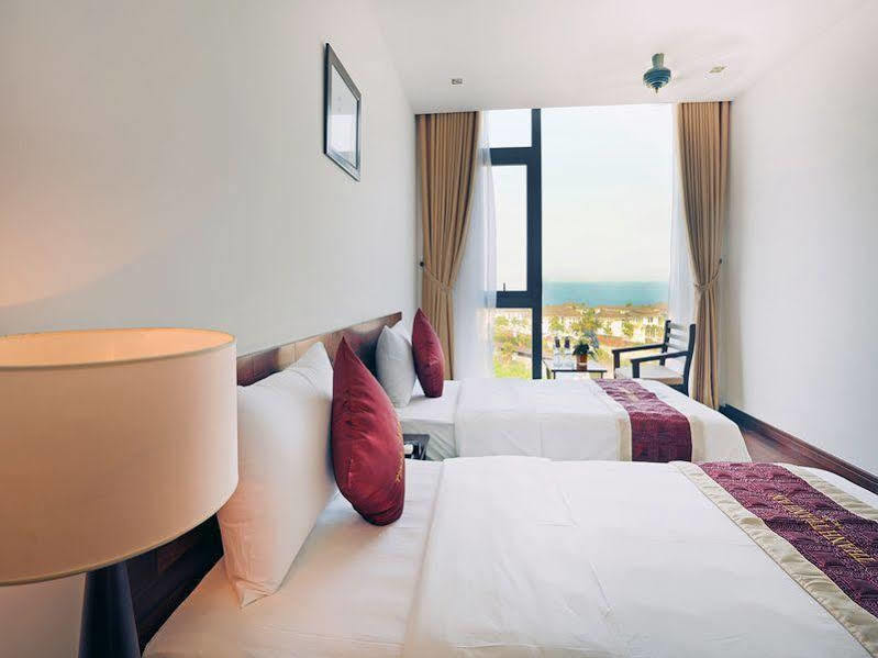 Sea Flower Hotel Дананг Екстериор снимка